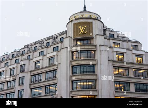 societe des magasins louis vuitton